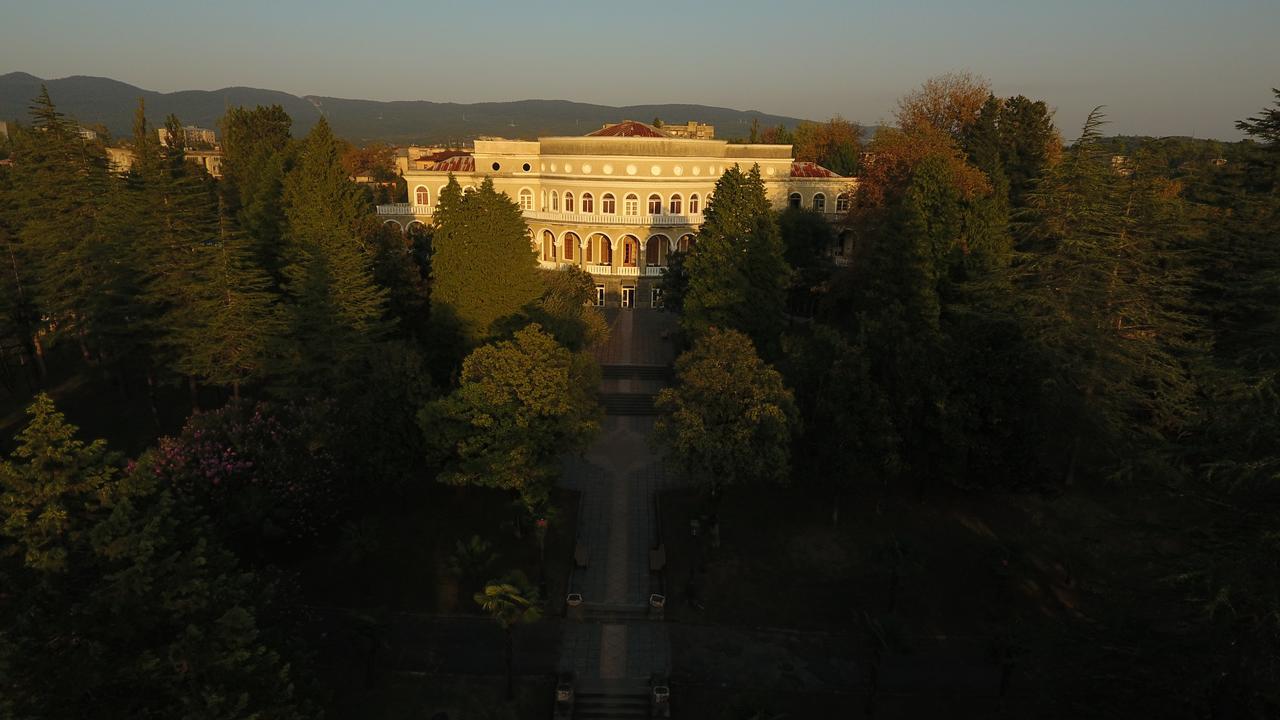 Legends Tskaltubo Spa Resort Kültér fotó